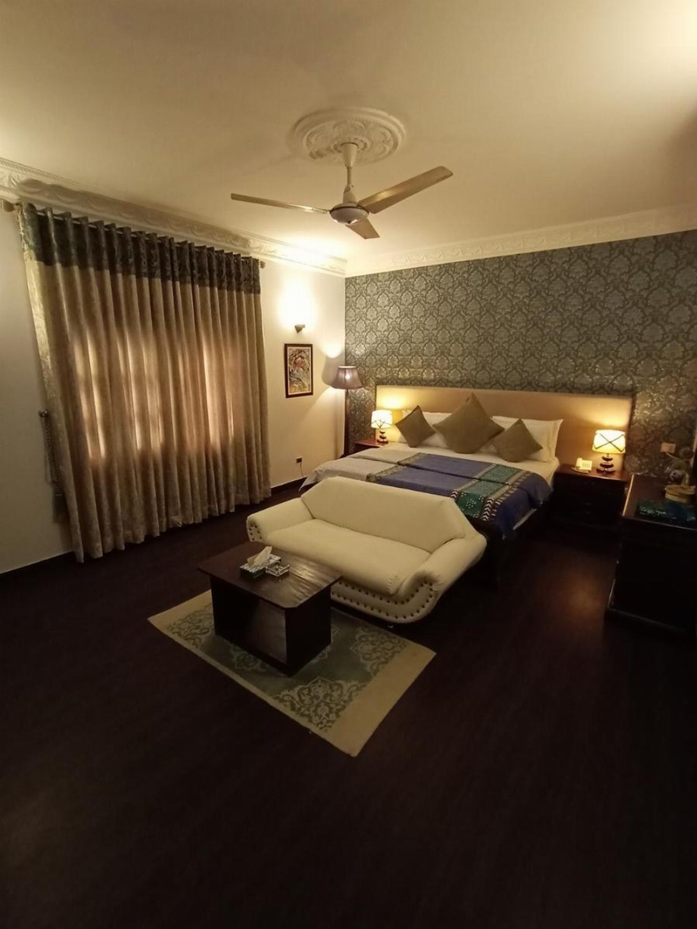 Room image 5