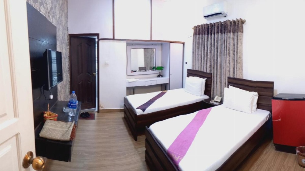 Room image 2